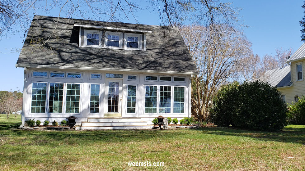 Glass Wall House in Weems Virginia